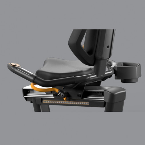 Горизонтальный велотренажер Matrix Endurance. Консоль Touch Base Горизонтальный велотренажер Matrix Endurance. Консоль Touch Base