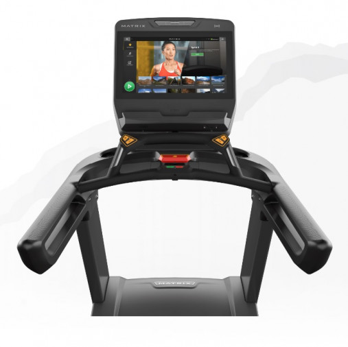 Беговая дорожка Matrix Performance Plus. Консоль Touch XL Base - сенсорный экран диагональю 22 дюйма Беговая дорожка Matrix Performance Plus. Консоль Touch XL Base - сенсорный экран диагональю 22 дюйма