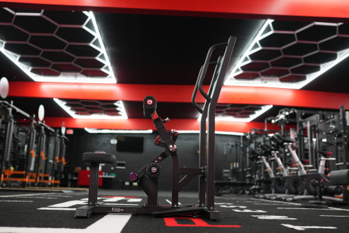 Тяга бедра стоя серии Peach Builder PB402 тренажер на свободных весах Тяга бедра стоя серии Peach Builder PB402 тренажер на свободных весах