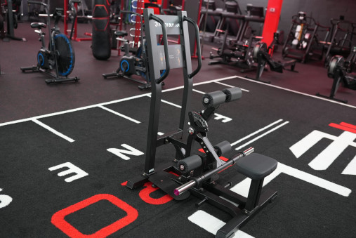 Тяга бедра стоя серии Peach Builder PB402 тренажер на свободных весах Тяга бедра стоя серии Peach Builder PB402 тренажер на свободных весах